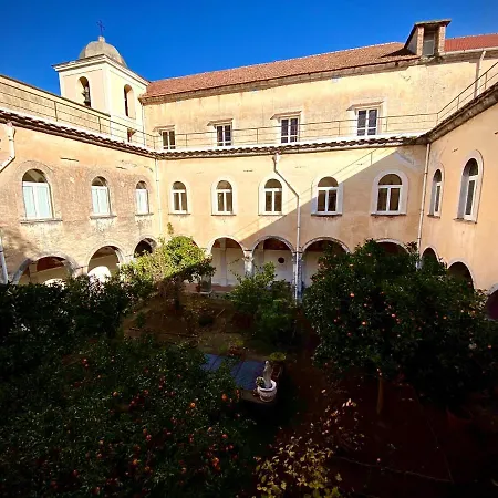 Bed & Breakfast Il Chiostro 4*