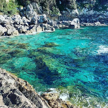 Relais Il Chiostro Historic Courtyard & Panoramic Terrace Near Sorrento 4*