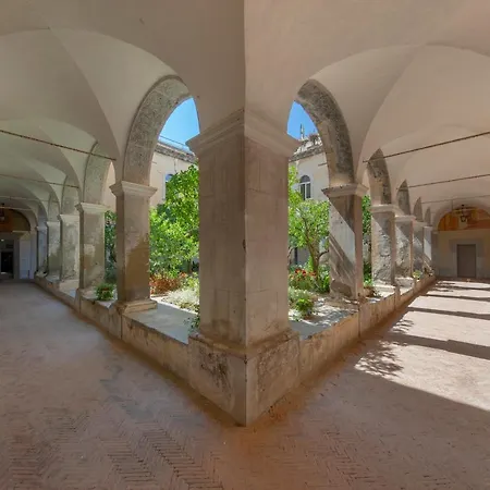 Relais Il Chiostro Historic Courtyard & Panoramic Terrace Near Sorrento Oda ve Kahvaltı Massa Lubrense
