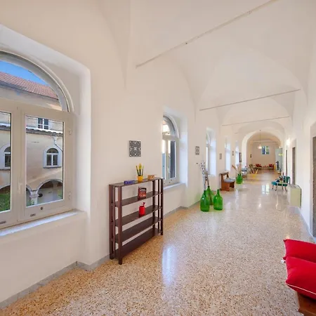 Relais Il Chiostro Historic Courtyard & Panoramic Terrace Near Sorrento