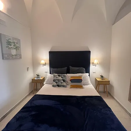 Bed & Breakfast Relais Il Chiostro Historic Courtyard & Panoramic Terrace Near Sorrento