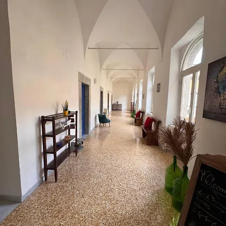Relais Il Chiostro Historic Courtyard & Panoramic Terrace Near Sorrento Bed & Breakfast
