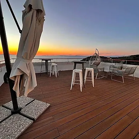 Relais Il Chiostro Historic Courtyard & Panoramic Terrace Near Sorrento