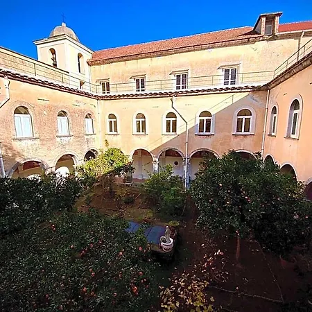 Relais Il Chiostro Historic Courtyard & Panoramic Terrace Near Sorrento Bed & Breakfast Massa Lubrense
