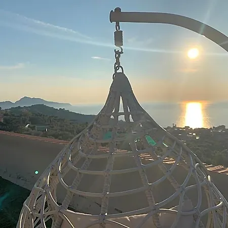 Relais Il Chiostro Historic Courtyard & Panoramic Terrace Near Sorrento Bed & Breakfast