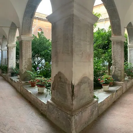Bed & Breakfast Relais Il Chiostro Historic Courtyard & Panoramic Terrace Near Sorrento Massa Lubrense